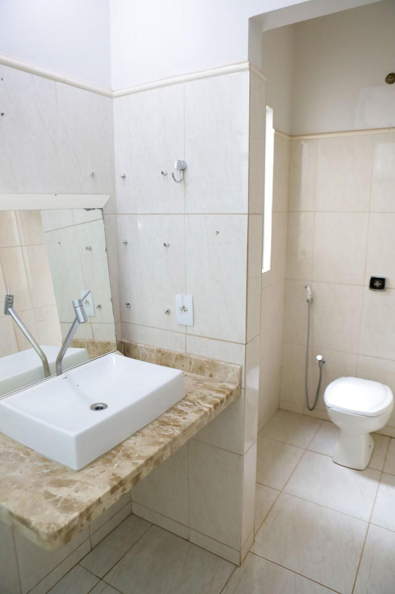 Hotel Pousada Dos Bosques - Refugio Urbano Cuiabá Eksteriør bilde